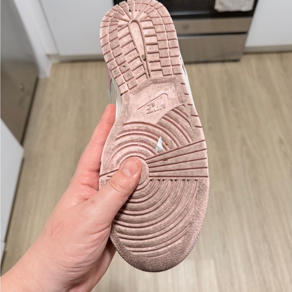 Nike Women's Pink and Cream dunk low - Picture 4 of 9